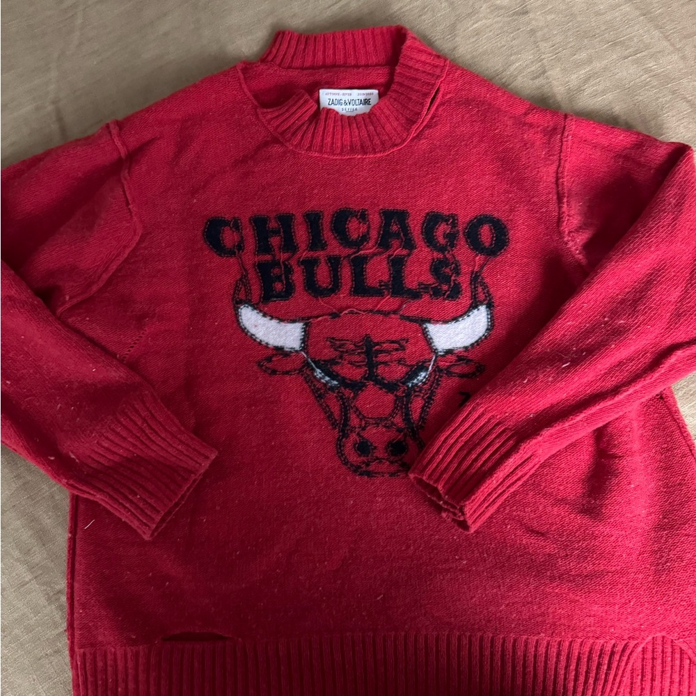 Chicago Bulls Red Sweater in good condition